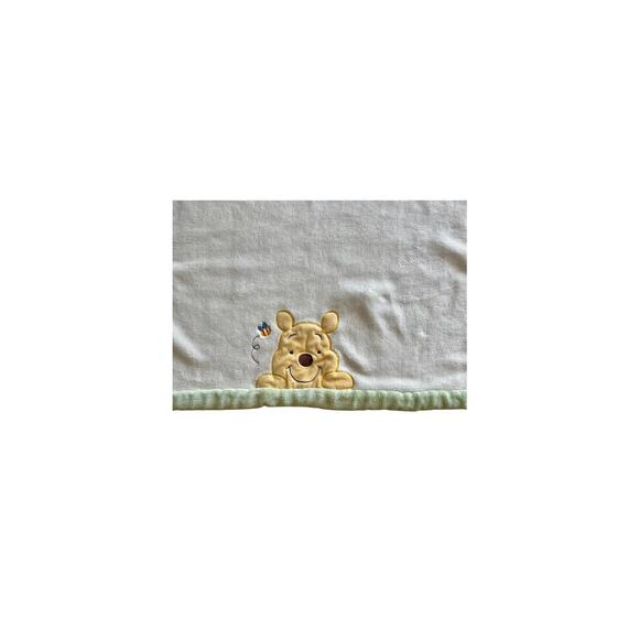Disney Baby Winnie the Pooh Plush Baby Blanket Cream Green Trim Peeking Bee - Picture 2 of 4